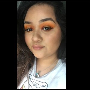 Meet your Posher, Evelyn